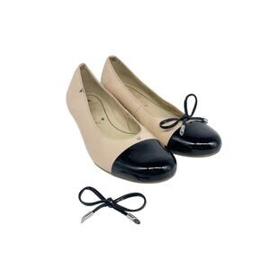Ara Women's Nude Black Cap Toe Ballet Flat Patent Leather Size 4.5